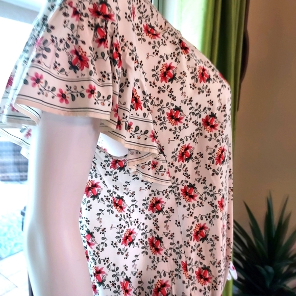 Prairie Flowered Pattern Peasant Top by Max Studio: Size L. NWT. - Picture 6 of 9